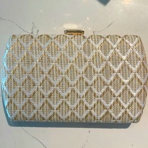 Neutral Urban Expressions Clutch